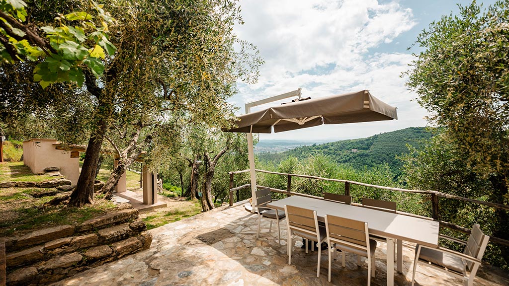 ferienhaus oliveta bei pisa alleinlage pool terrasse mit sonnenschirm