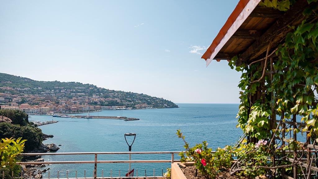 ferienhaus lacantoniera portosantostefano traumurlaub am meer direkt neben der unterkunft
