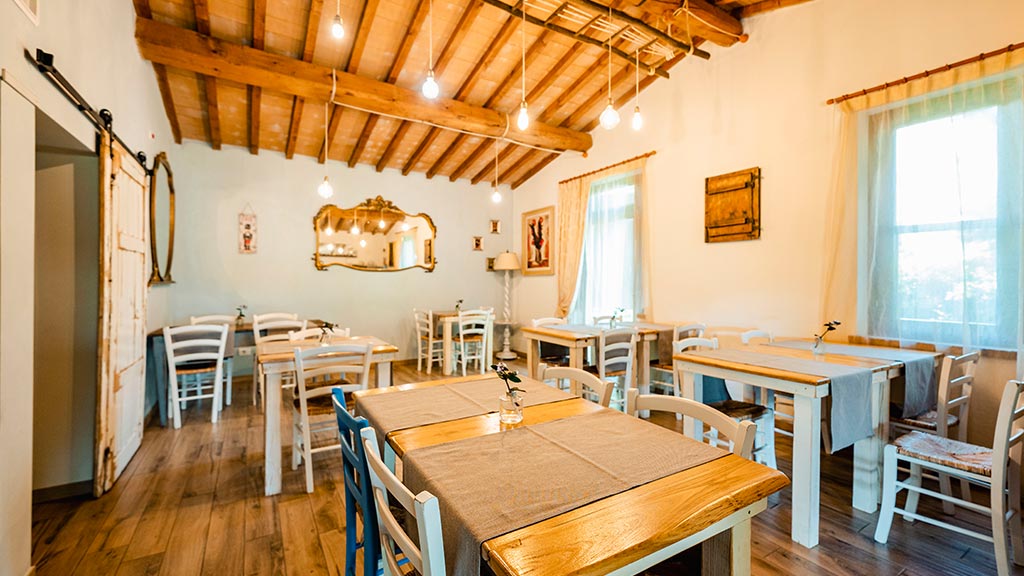 ferienhaus cipresso im landesinneren gemeinschaftspool essenssaal