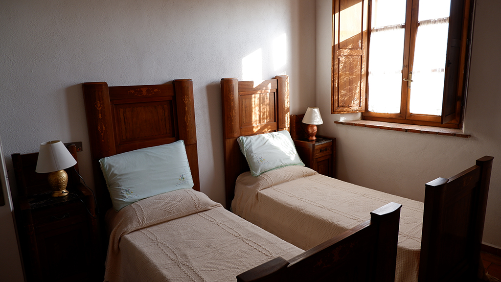 ferienhaus vecchio fienile olivo toskana maremma schlafzimmer mit einzelbetten