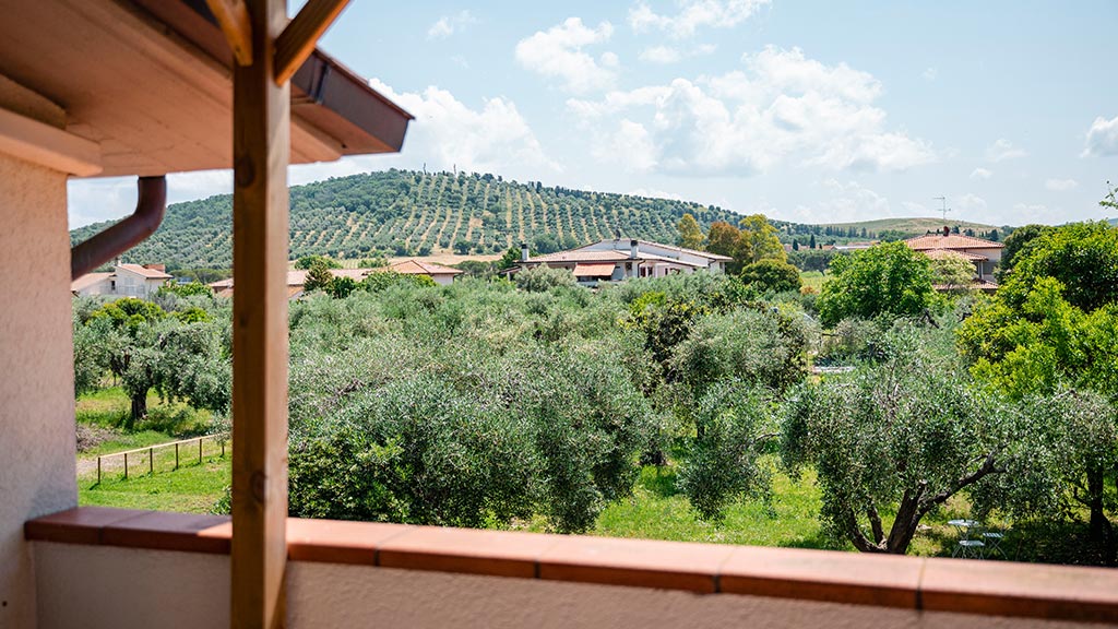 ferienhaus sabrina meernaehe mit grossem garten toskanische landschaft