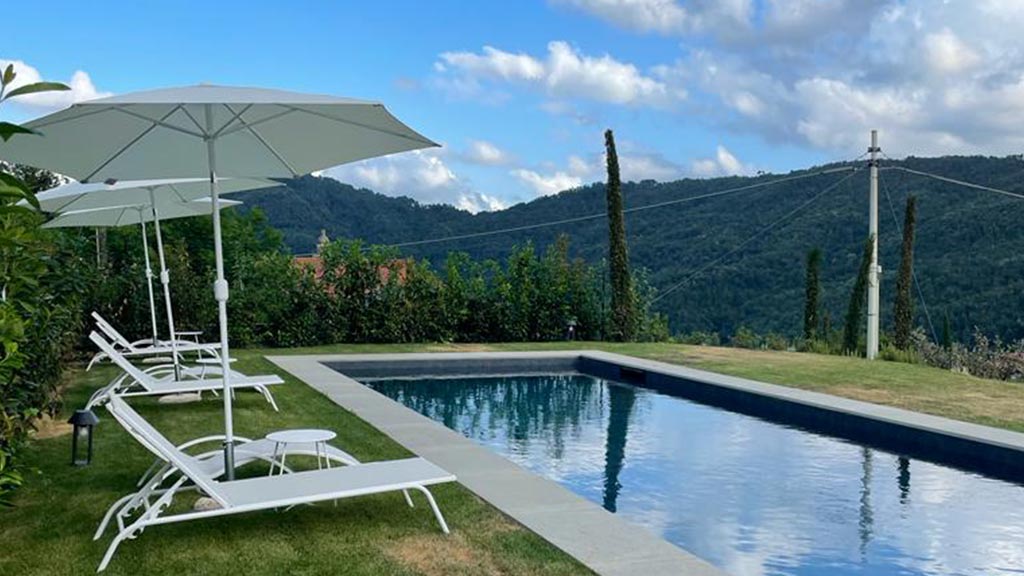 villa carrara grosser pool mit ausblick