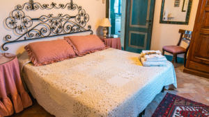 ferienhaus il nocino umbrien schlafzimmer