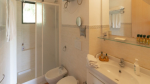 ferienhaus il villino saturnia badezimmer