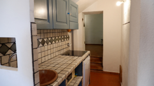 ferienhaus vecchio fienile olivo toskana maremma kuechenzeile