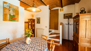 ferienhaus vecchio fienile toskana maremma wohn esszimmer