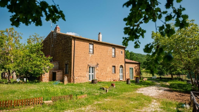 ferienhaus ermida in alleinlage mit pool whirlpool aussenansicht