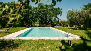 ferienhaus poggio di luca alleinlage ausblick pool im gruenen