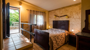 ferienwohnung volpe pitigliano maremma toskana schlafzimmer doppelbett