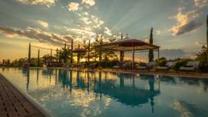 sonnenuntergang villa toskana