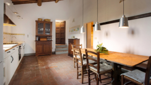 villa della pace chianti toskana erste etage kueche