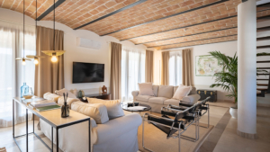 villa della pace monterotondo marittimo toskana couch