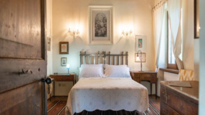 villa di luce saturnia schlafzimmer