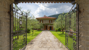 villa fuer 8 personen arezzo toskana