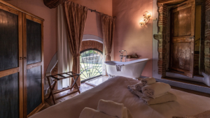 villa il fienile toskana castiglionfiorentino schlafzimmer