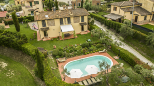 villa maria castelfiorentino toskana poolbereich