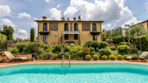 villa maria castelfiorentino toskana schoener pool