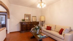 villa maria lena arezzo casentino wohnzimmer