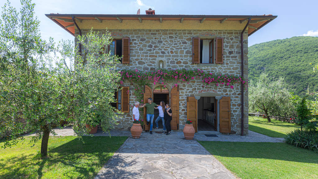 villa maria lena arezzo casentino