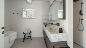 villa tramito lucca toskana badezimmer