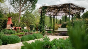 villa vetulonia garten pavillon in der toskana