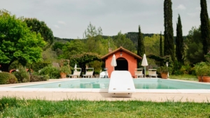 villa vetulonia schwimmingpool mit sprungbrett