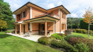 villino blu toscana
